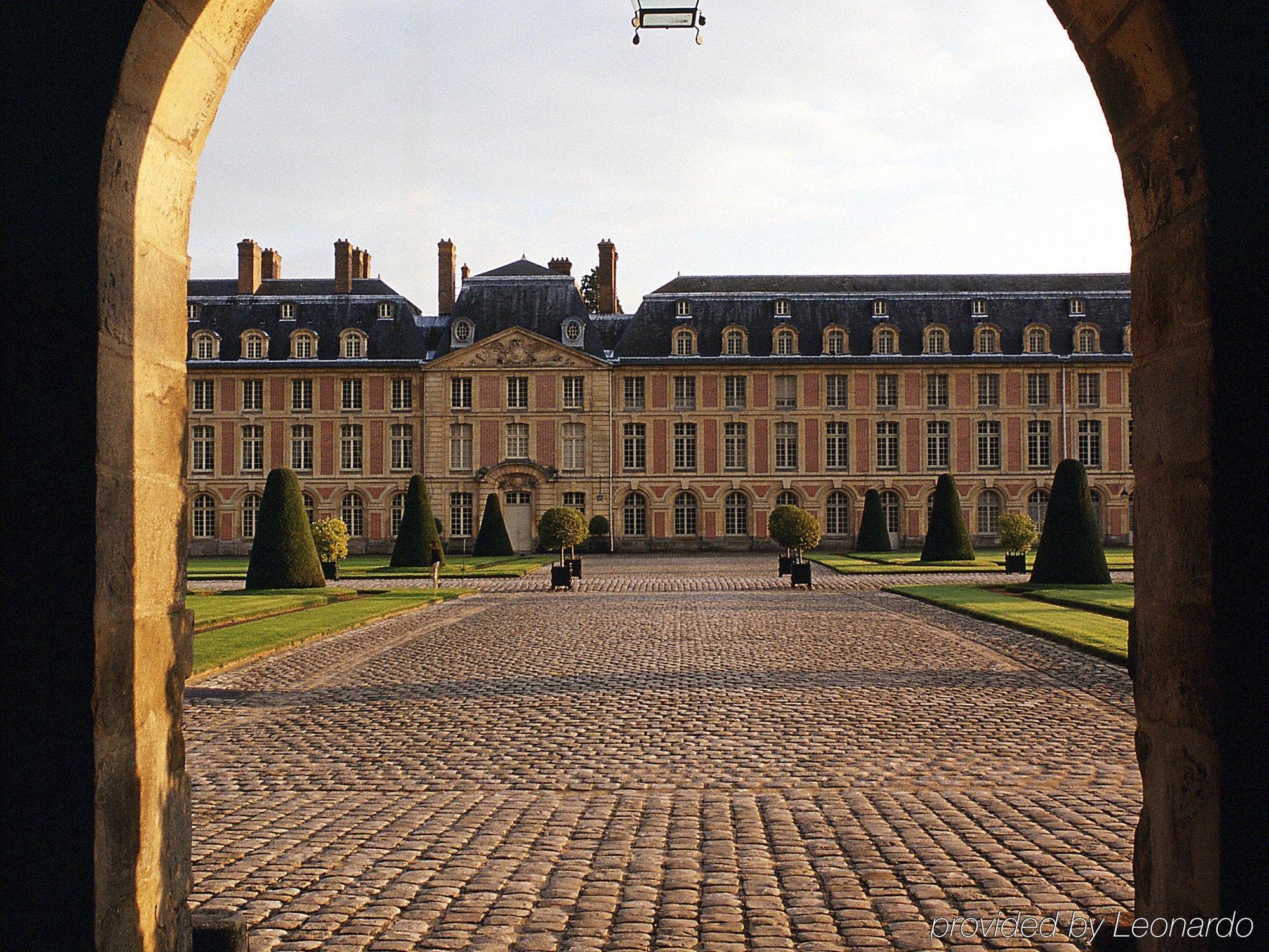Ibis Chateau De Fontainebleau Exterior foto